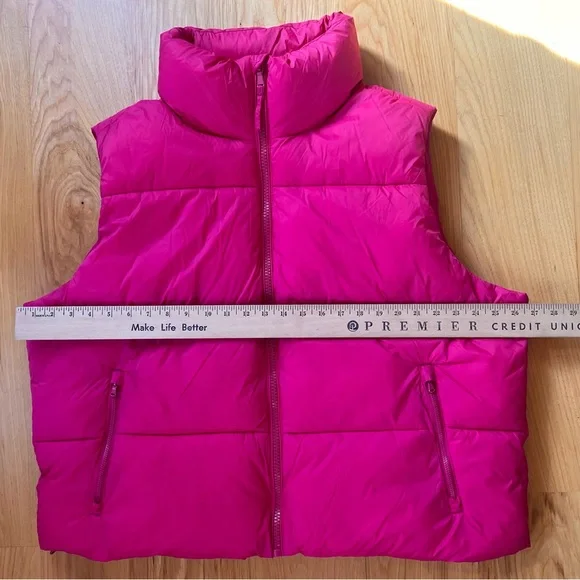 OLD NAVY PINK PUFFER VEST SIZE 2X - Picture 8 of 10